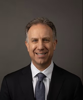 Staff member George Johnson from ID_3de154