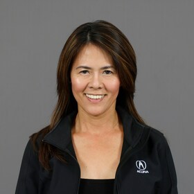 Staff member Rosemarie Osada from ID_355cb1