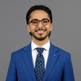 Staff member Andres Ramirez from ID_41a317