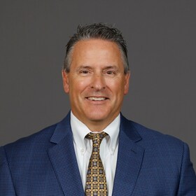 Staff member Pete Bagrow from ID_8ca866