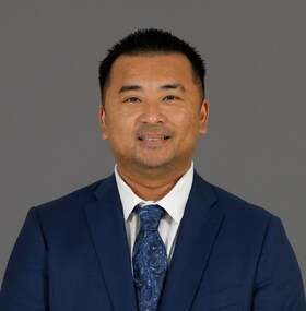 Staff member Quan Nguyen from ID_e0ff19