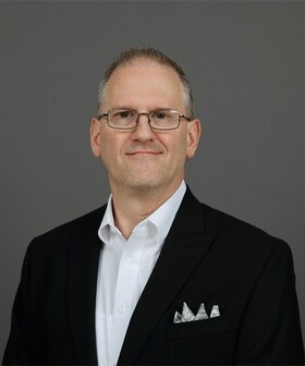 Staff member Chris Hollenbeck from ID_d0aad6