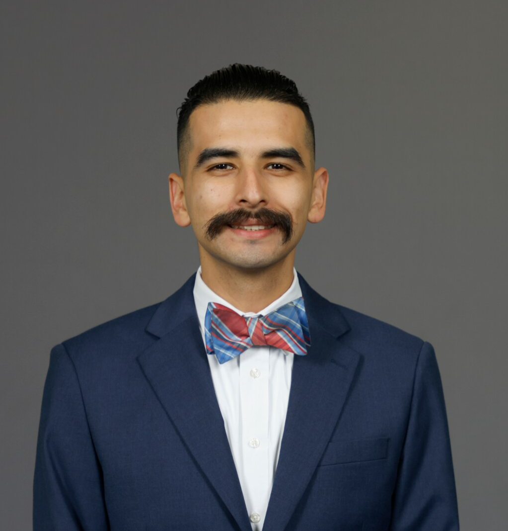 Staff member Roman Ortiz from ID_3de154