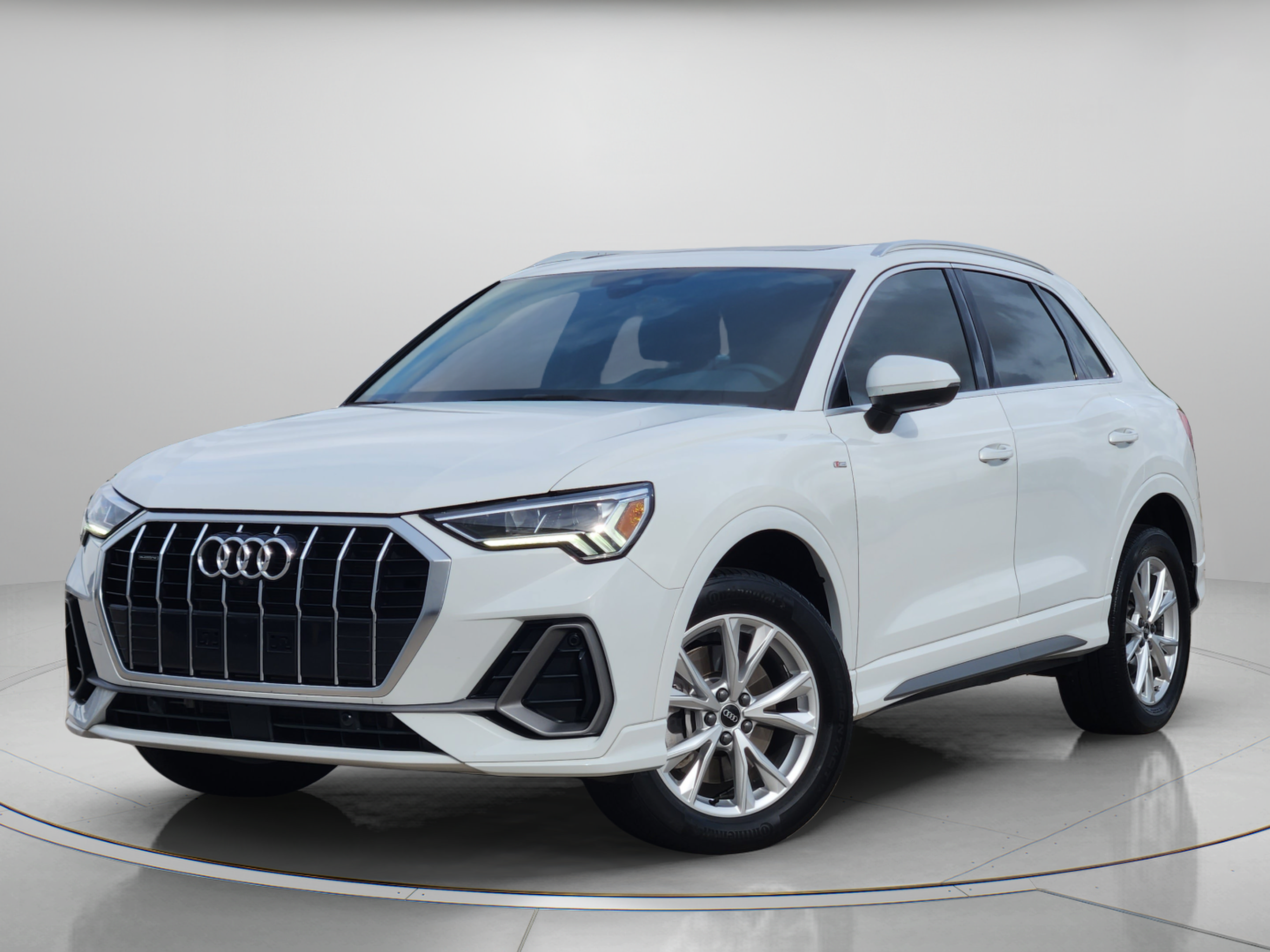 2022 Audi Q3