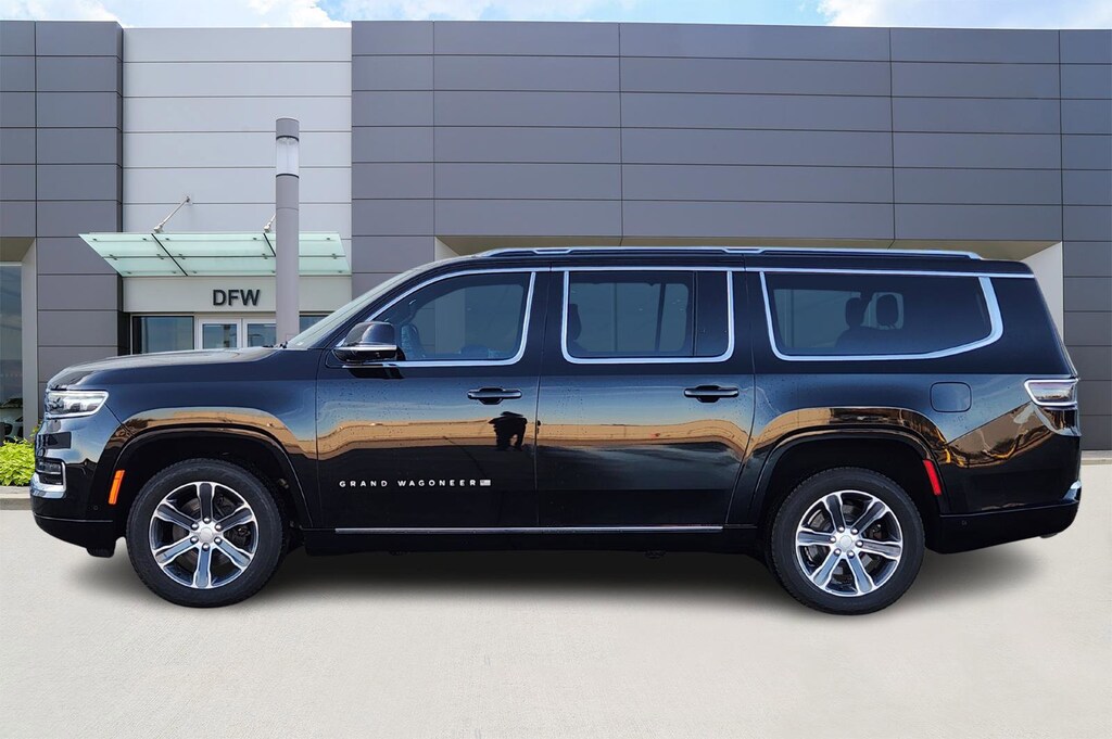 Used 2023 Jeep Grand Wagoneer L 4x4