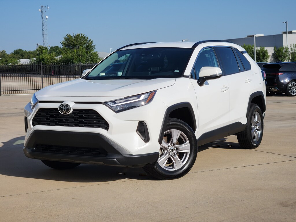 Used 2025 Toyota RAV4 XLE XLE FWD