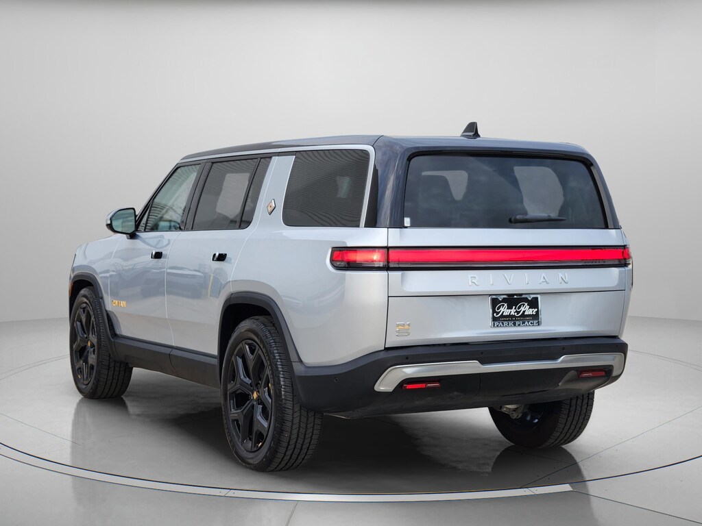 Used 2023 Rivian R1S Adventure Adventure Quad-Motor Large Pack