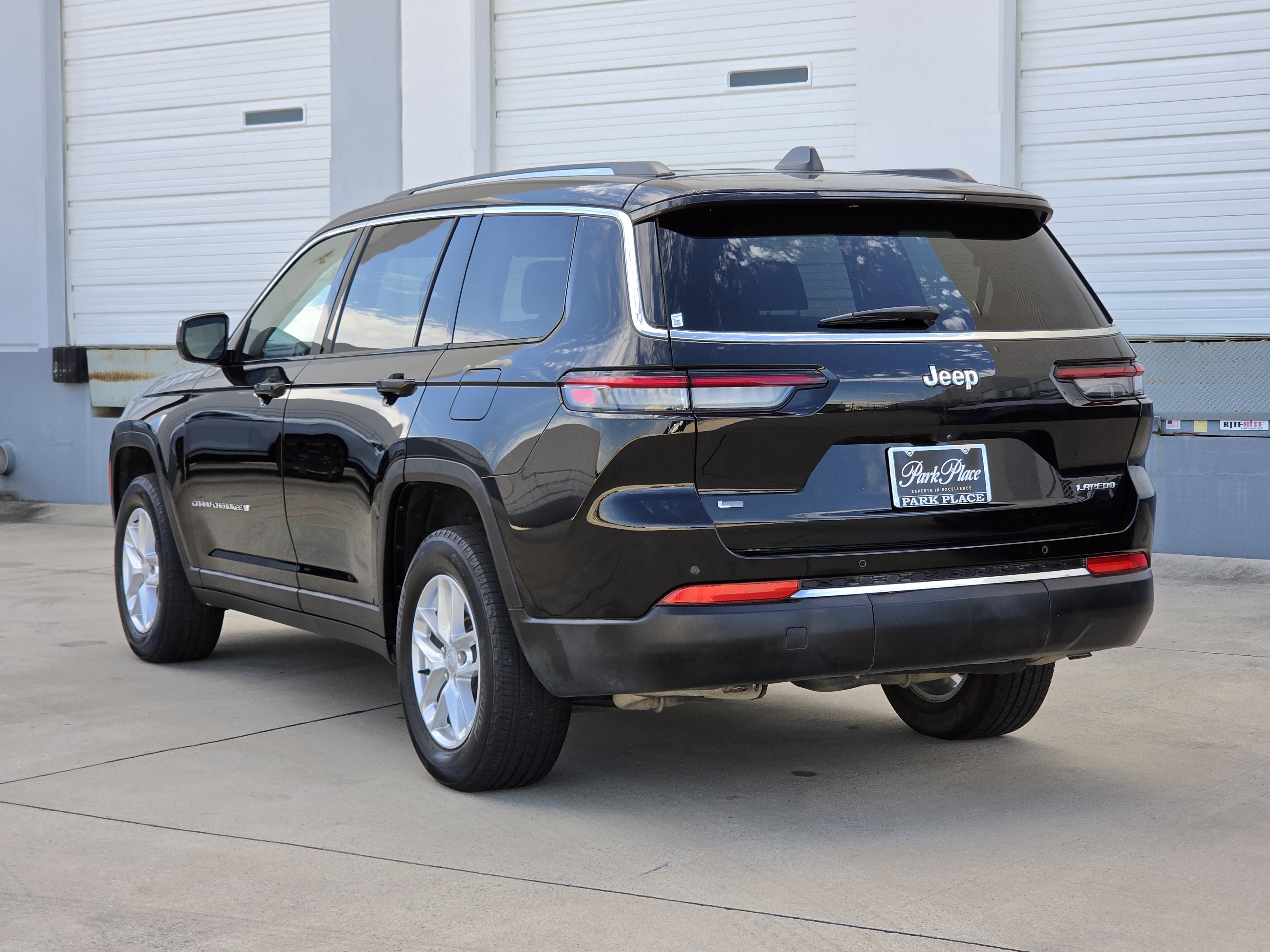 Used 2022 Jeep Grand Cherokee L Laredo Laredo 4x2