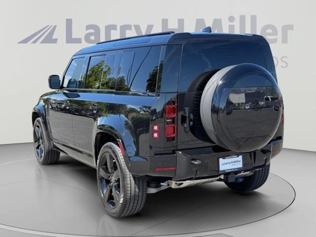 Certified 2025 Land Rover Defender 110 X-Dynamic SE 110 P400 X-Dynamic SE