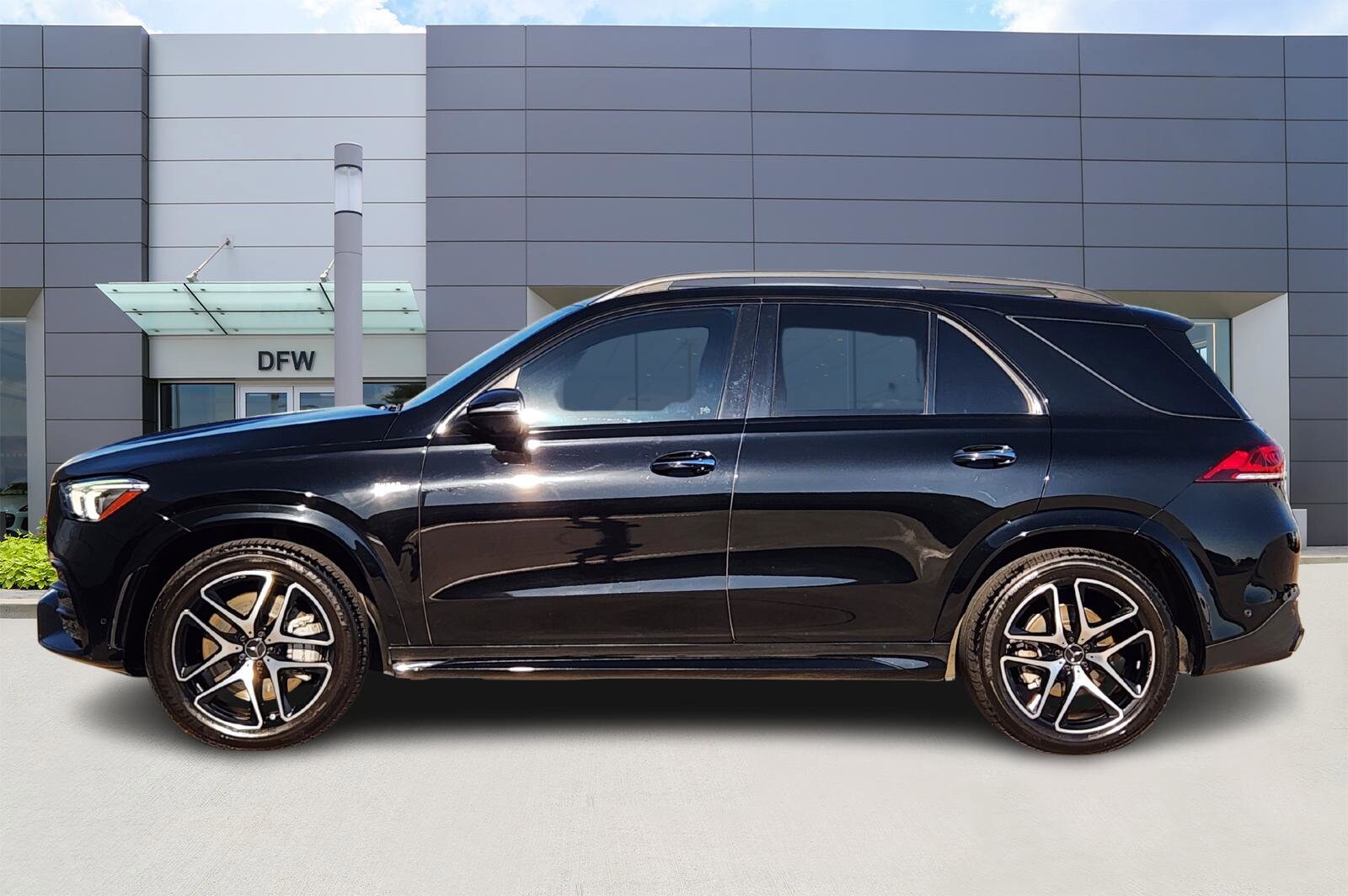 2022 Mercedes Benz GLE 53 AMG photo 2