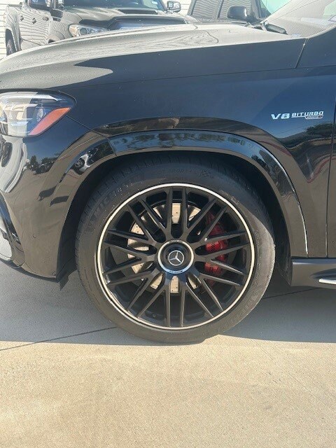 2024 Mercedes Benz GLS 63 AMG photo 3