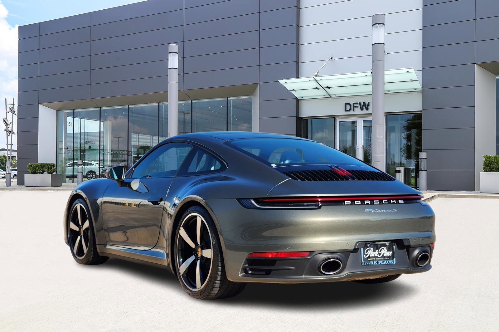 2022 Porsche 911 S photo 4