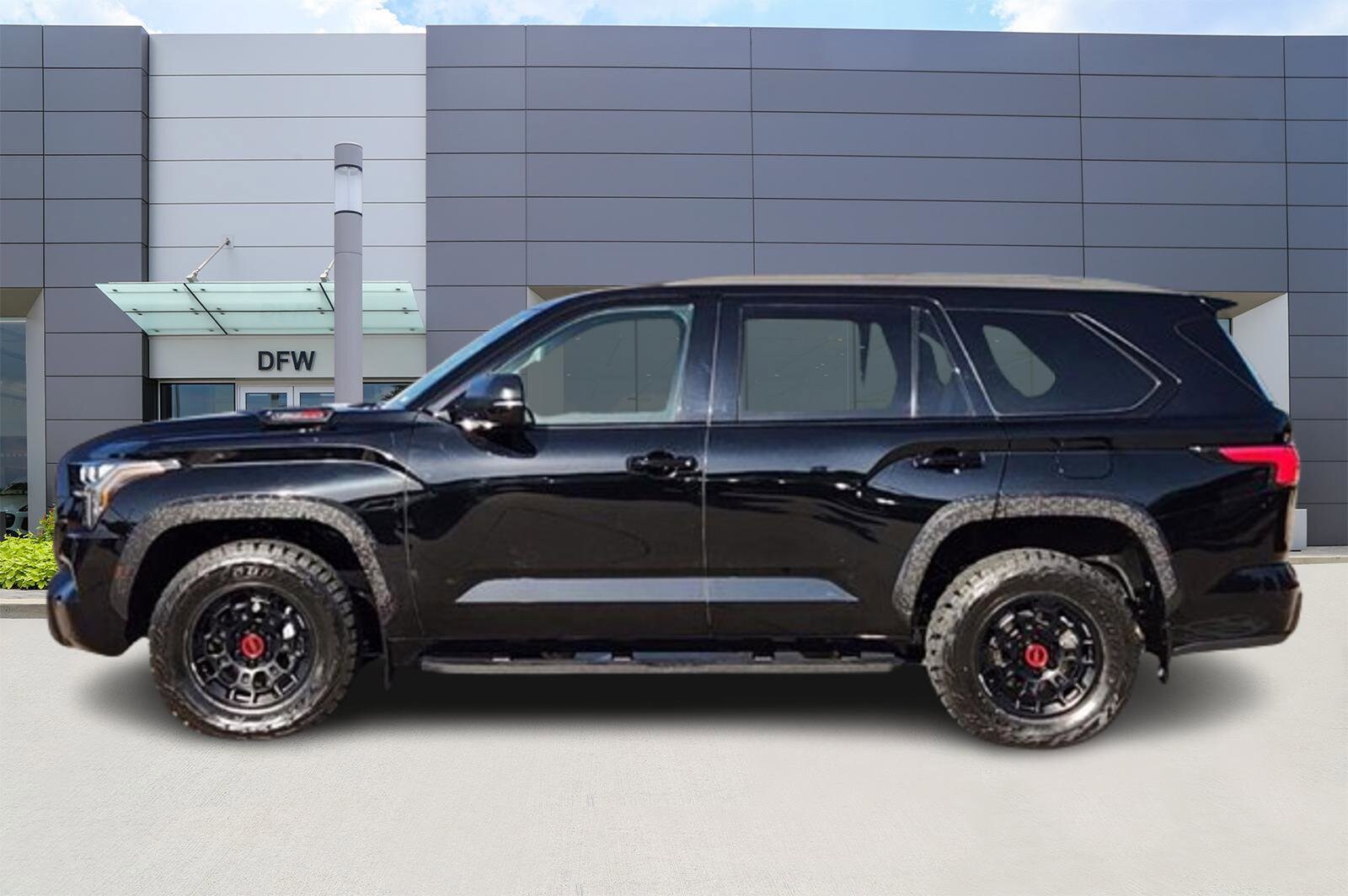 2023 Toyota Sequoia TRD Pro photo 3