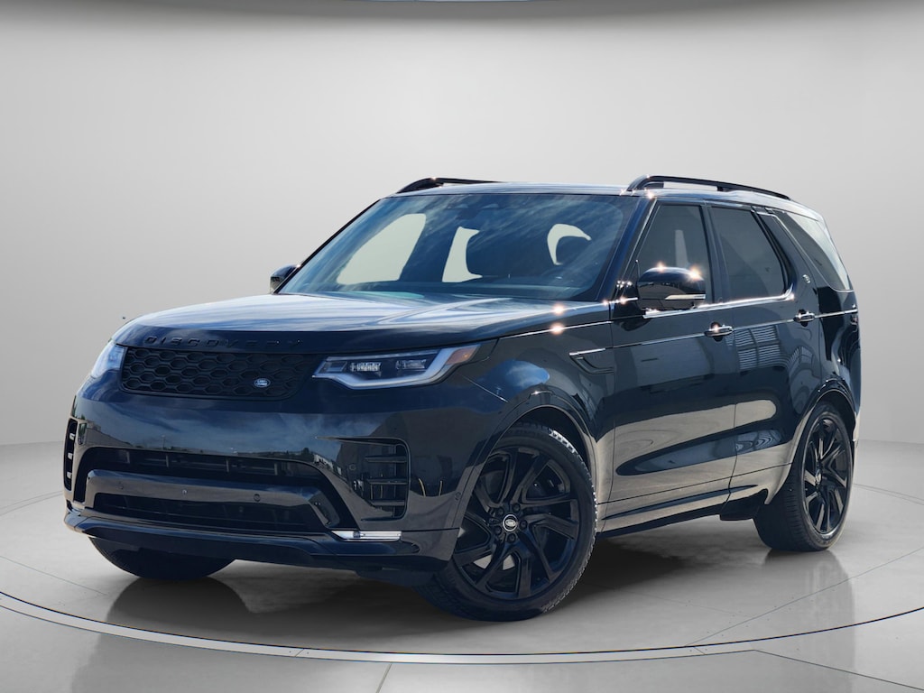 Certified 2025 Land Rover Discovery Dynamic SE SUV