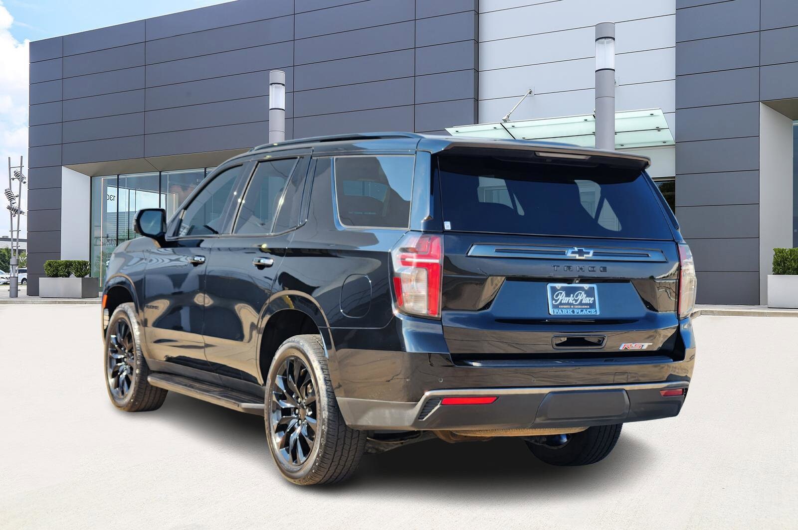 2022 Chevrolet Tahoe RST photo 4