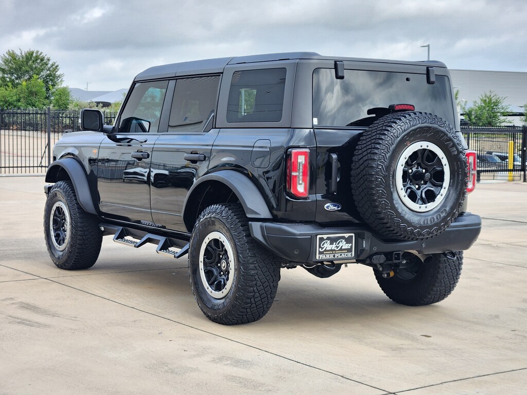 Used 2023 Ford Bronco Badlands SUV