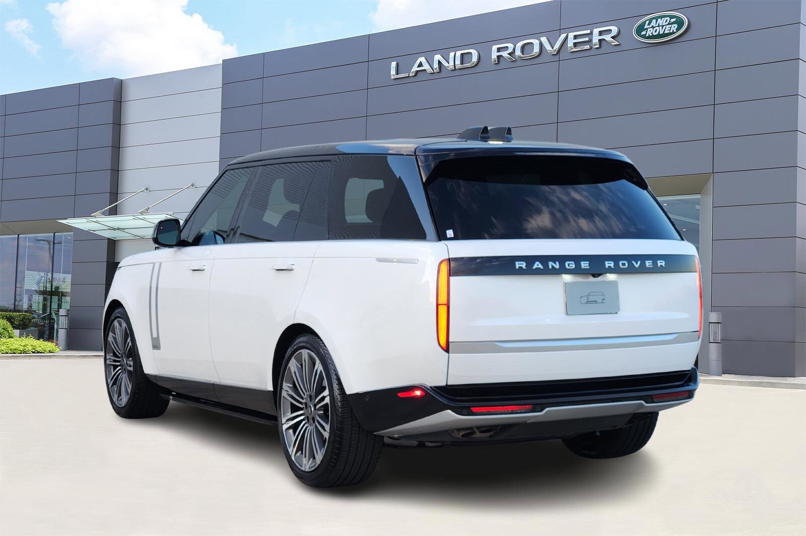 2024 Land Rover Range Rover Autobiography photo 4