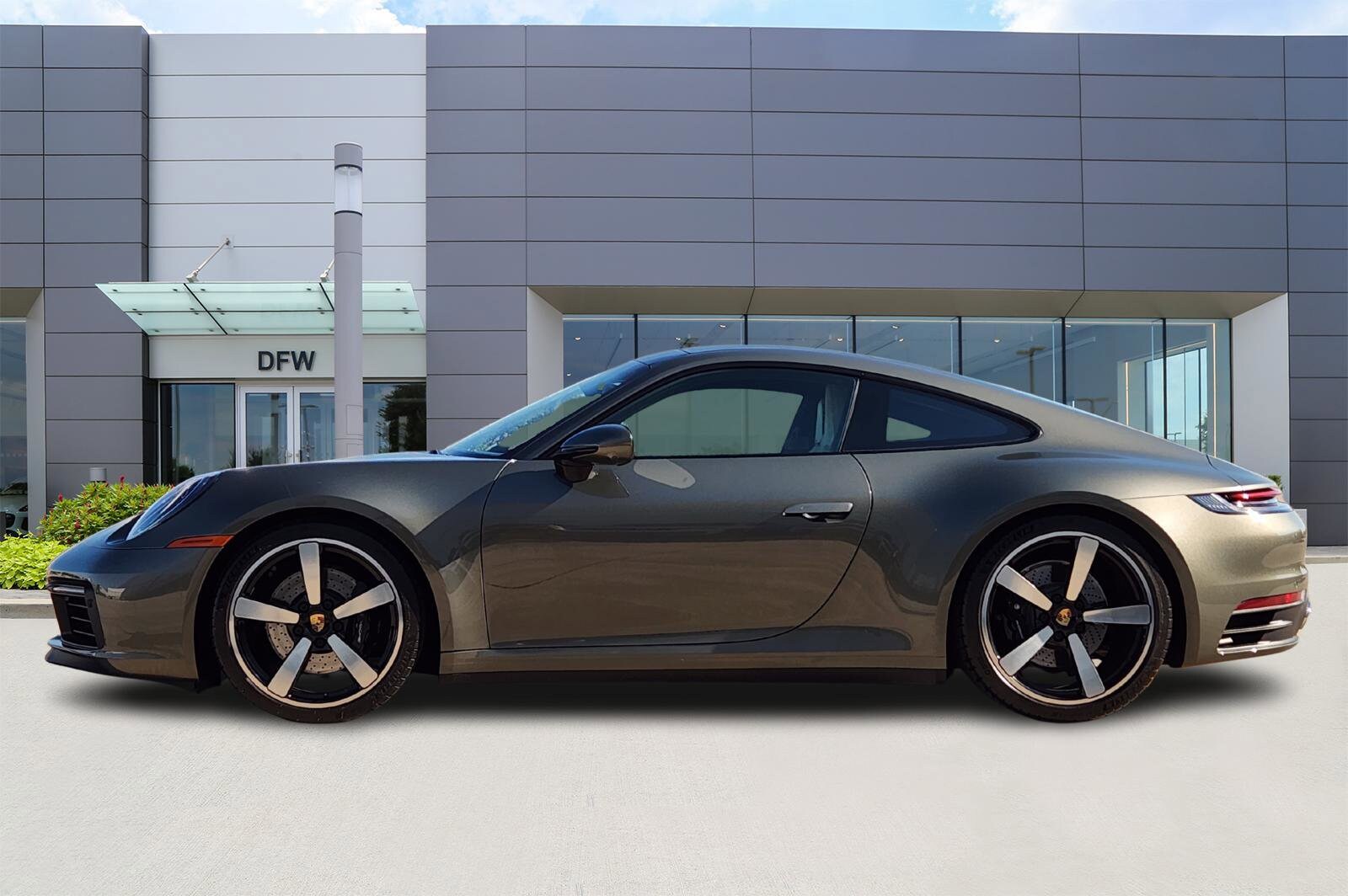 2022 Porsche 911 S photo 3