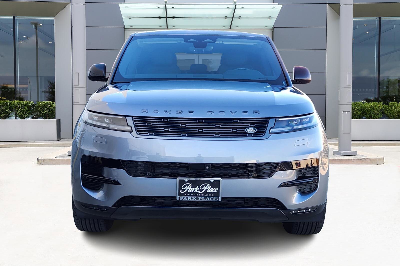 2024 Land Rover Range Rover Sport SE photo 2