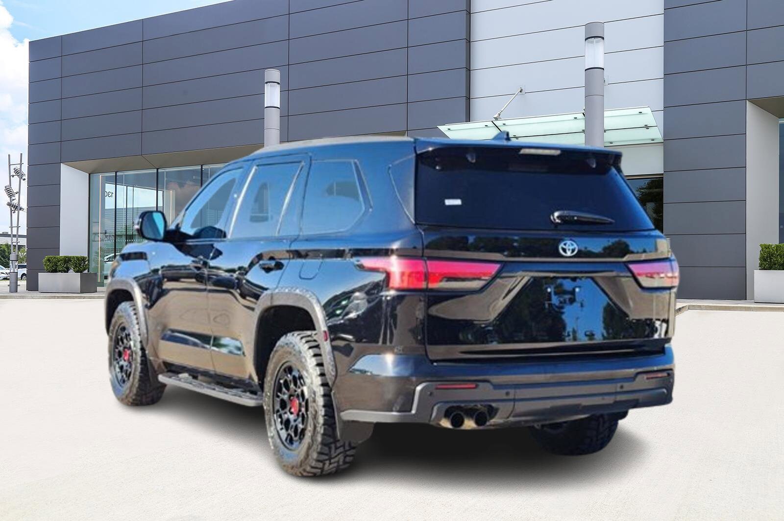 2023 Toyota Sequoia TRD Pro photo 4
