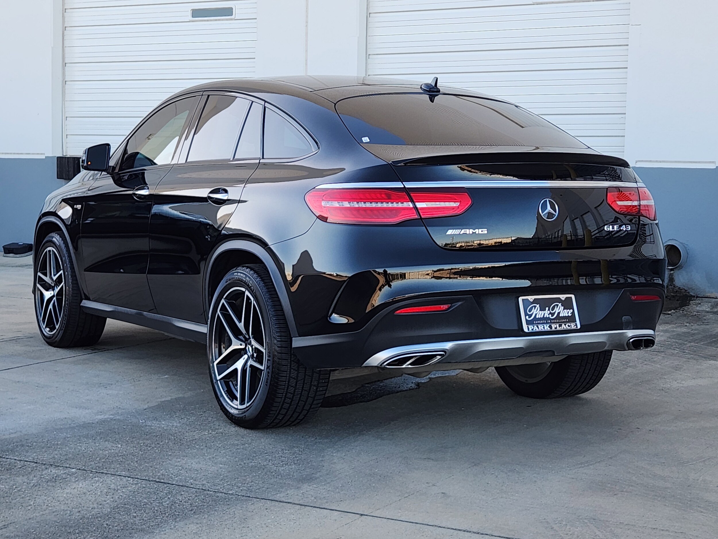 2017 Mercedes Benz GLE 43 AMG Coupe photo 4