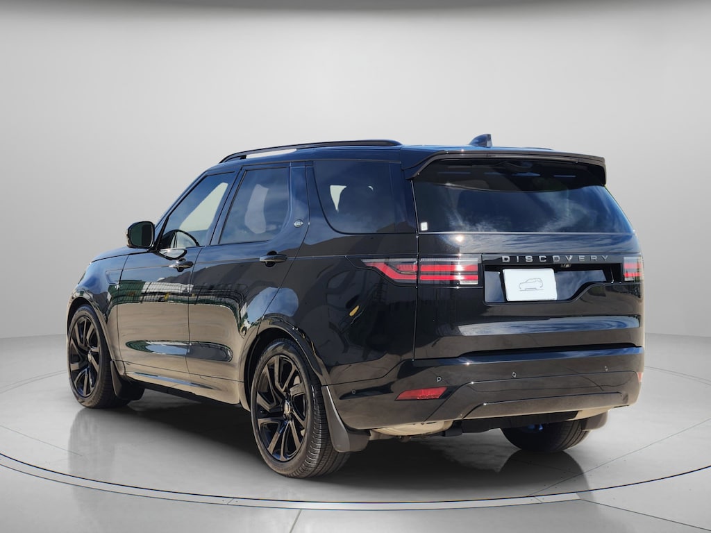 Certified 2025 Land Rover Discovery Dynamic SE SUV