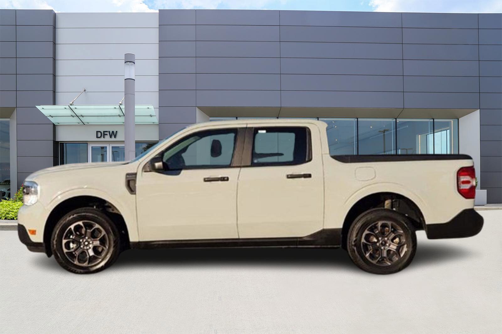 2024 Ford Maverick XLT photo 3