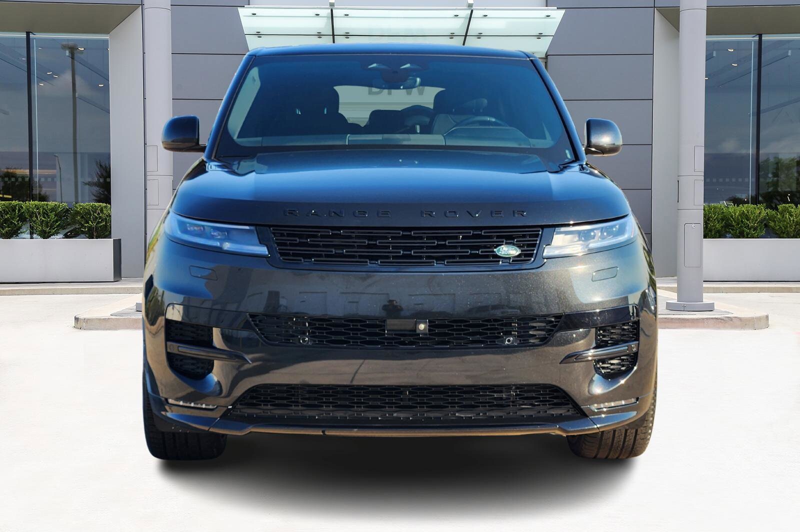2024 Land Rover Range Rover Sport P400 Dynamic SE photo 2