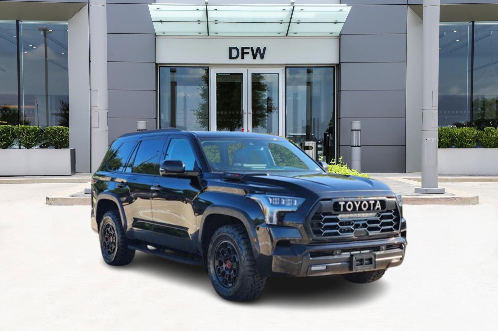 2023 Toyota Sequoia TRD Pro photo 2
