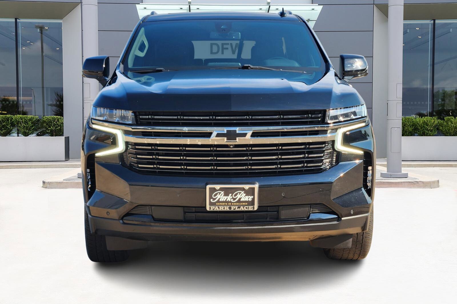 2022 Chevrolet Tahoe RST photo 2