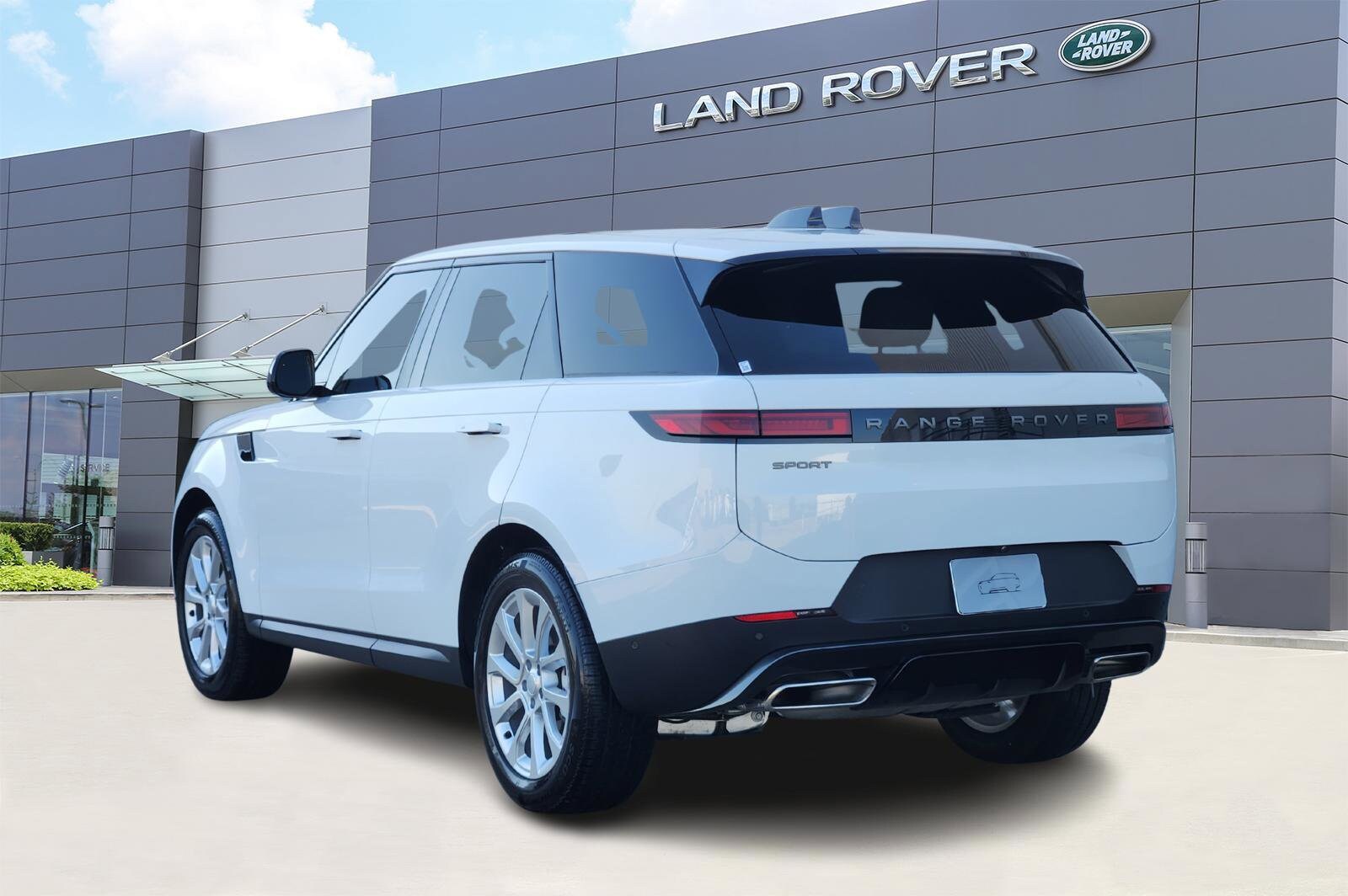 2025 Land Rover Range Rover Sport P360 S photo 2