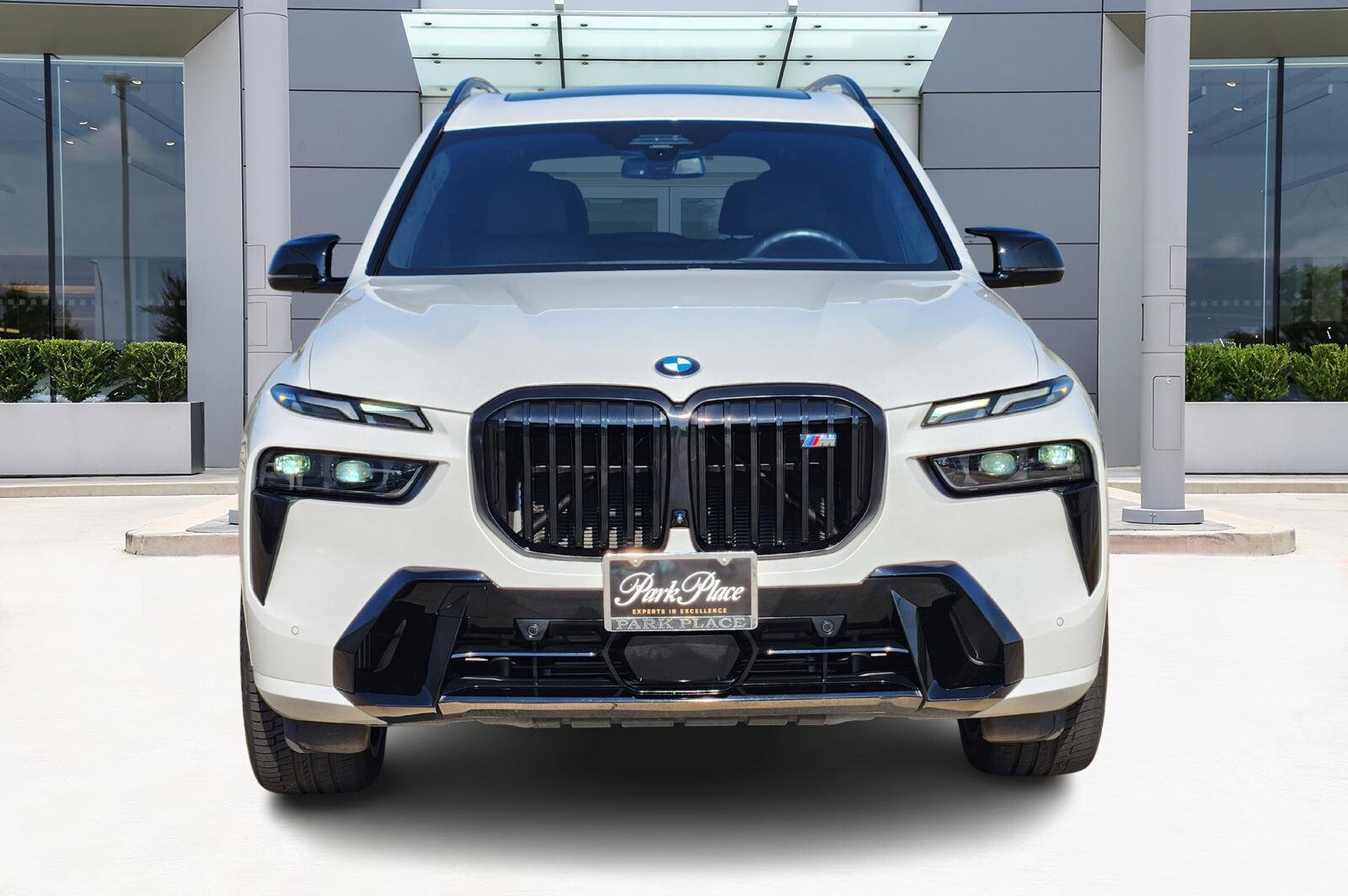 2024 Bmw X7 M60i photo 2