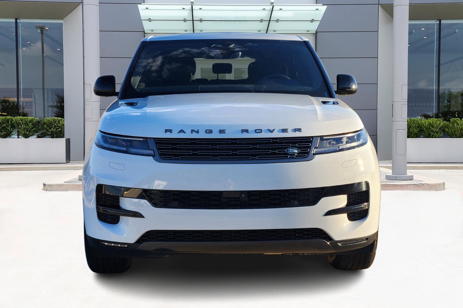 2025 Land Rover Range Rover Sport P360 S photo 2