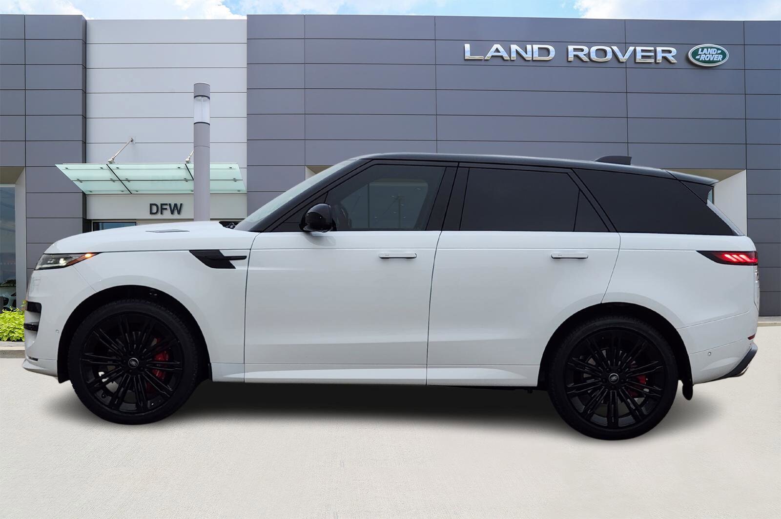 2024 Land Rover Range Rover Sport P400 Dynamic SE photo 2
