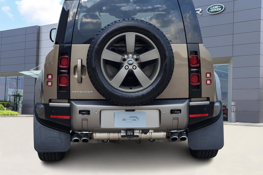 New 2025 Land Rover Defender 110 X-Dynamic SE SUV