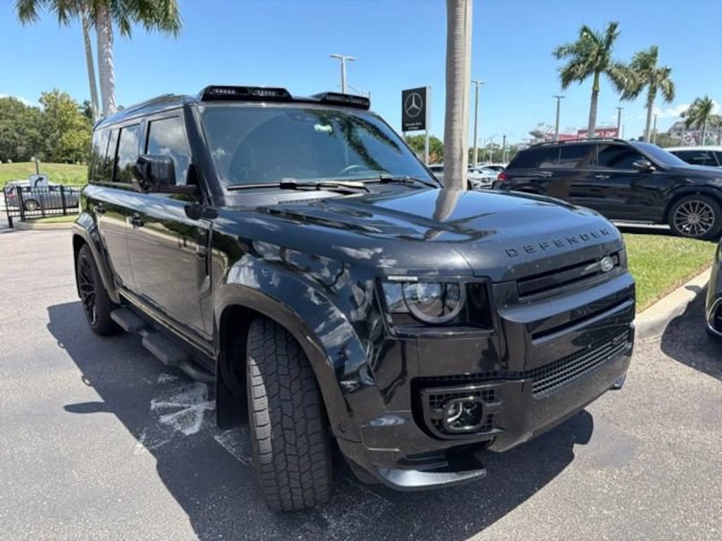 Certified 2023 Land Rover Defender X-Dynamic SE 110 X-Dynamic SE AWD