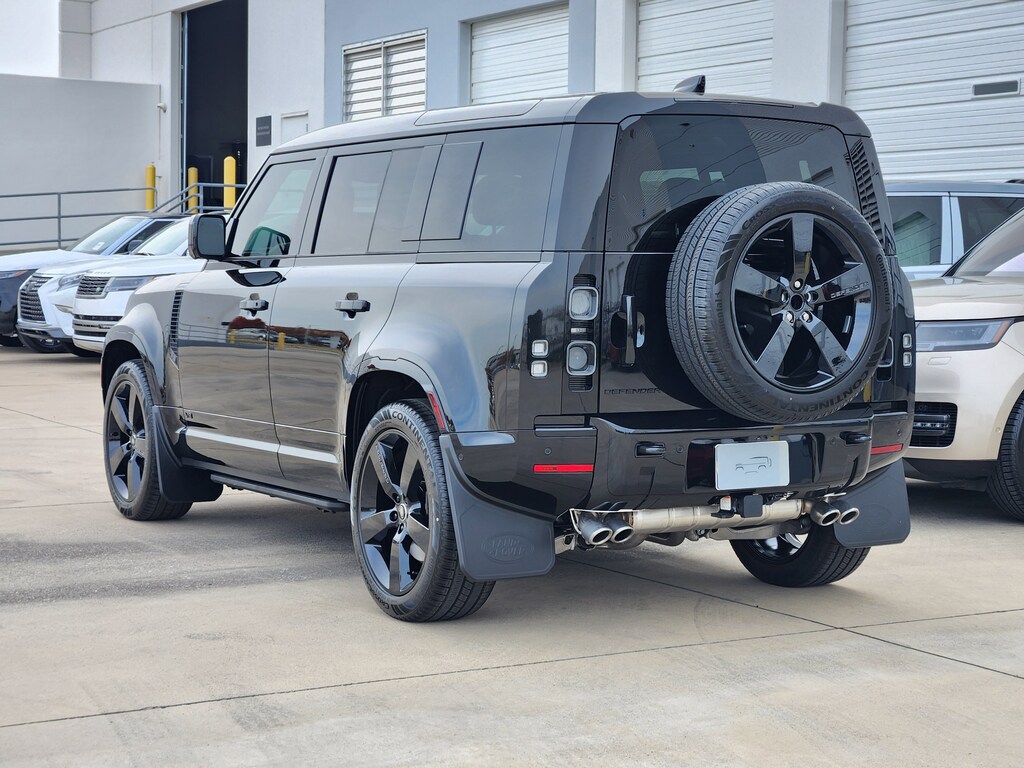 New 2025 Land Rover Defender 110 V8 SUV