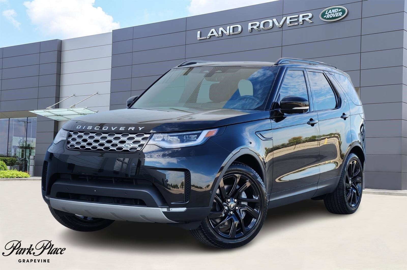 2025 Land Rover Discovery S's photo