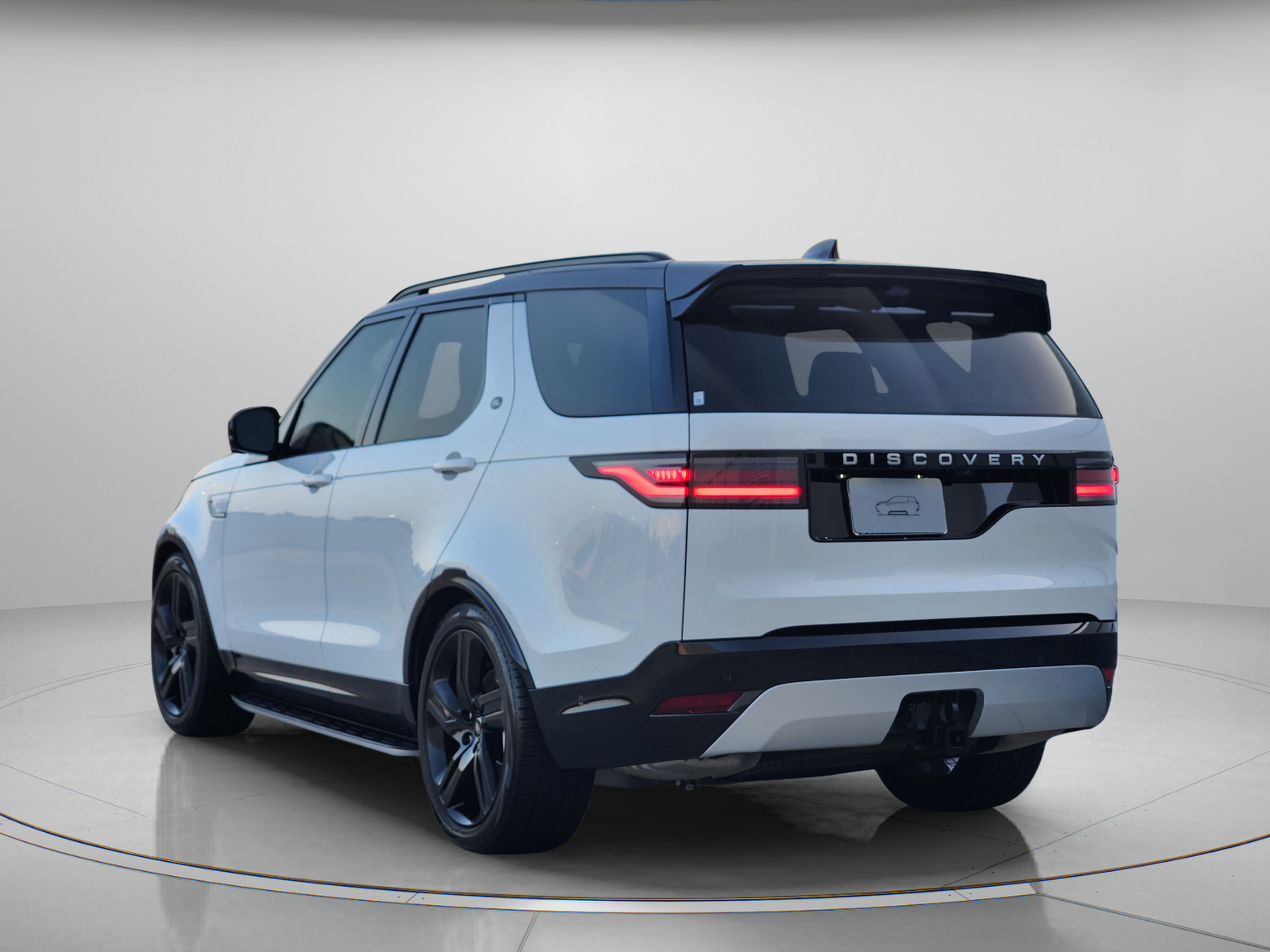 Certified 2026 Land Rover Discovery Gemini Edition Gemini Edition AWD