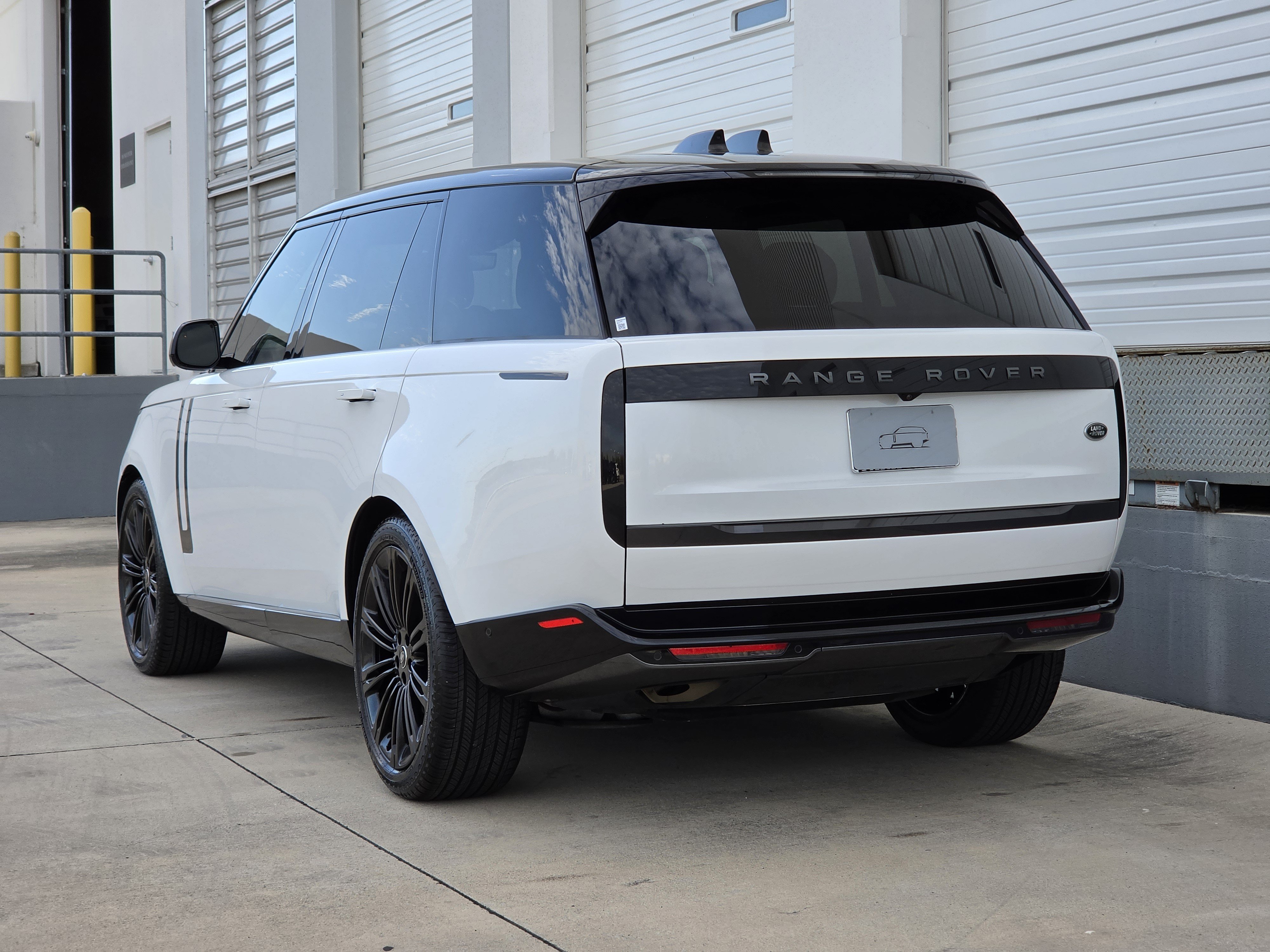 Certified 2023 Land Rover Range Rover SE P400 SE LWB 7 Seat