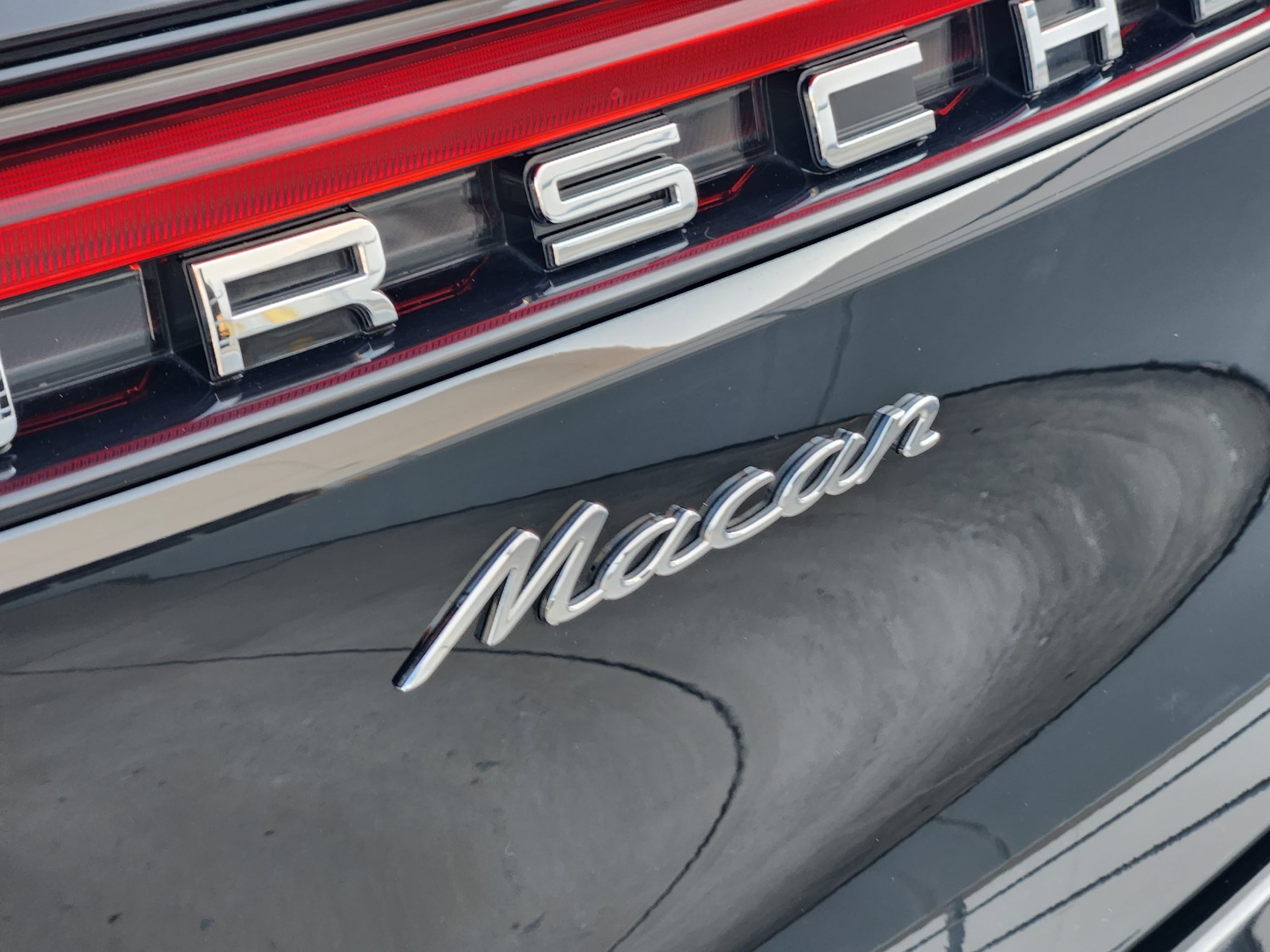 2024 Porsche Macan thumbnail 33