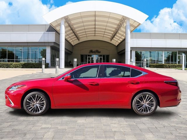 2025 Lexus ES 350 - Photo 3