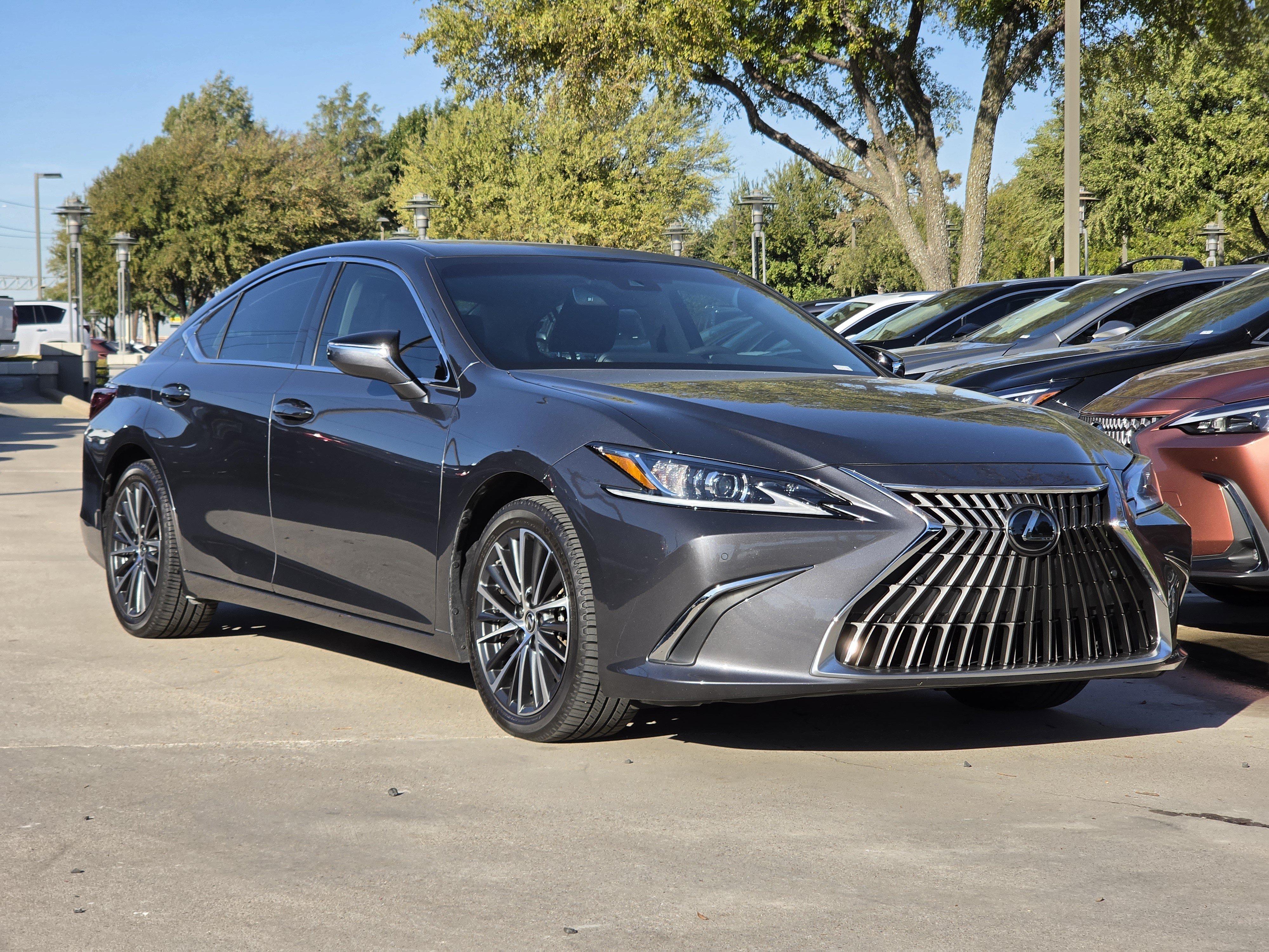 Certified 2022 Lexus ES 350 Sedan