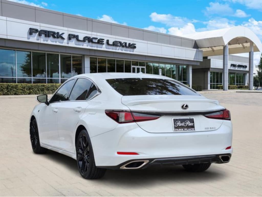 New 2025 Lexus ES 350 SEDAN