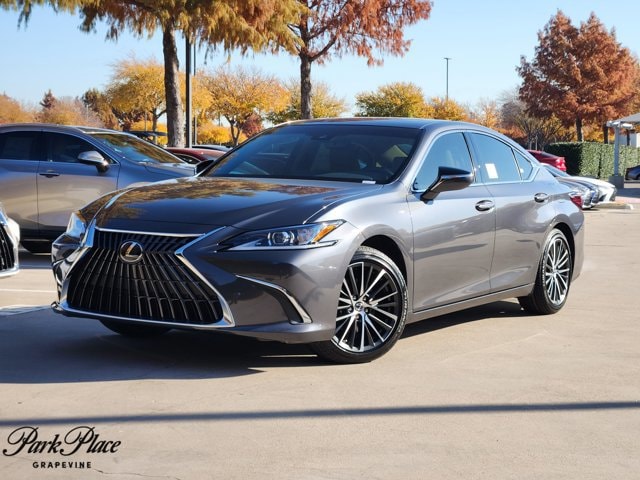 2025 Lexus ES 350's photo