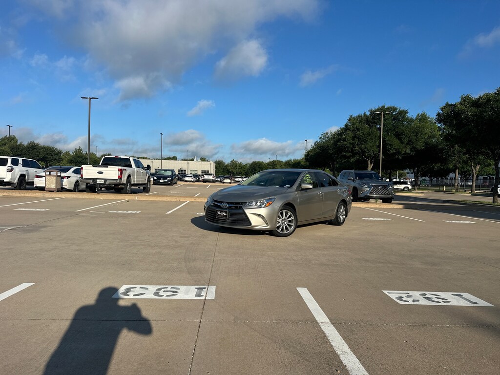 Used 2017 Toyota Camry XLE Sedan