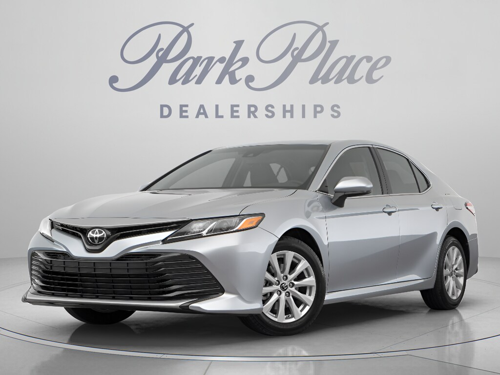 Used 2018 Toyota Camry LE Sedan