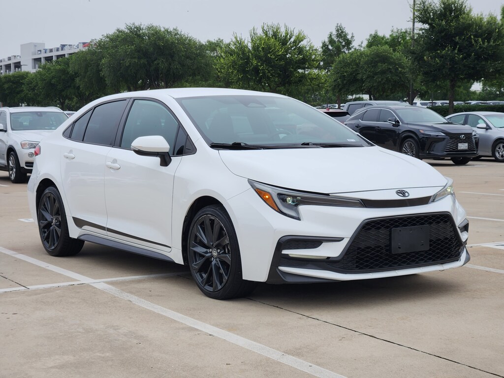 Used 2023 Toyota Corolla SE Sedan