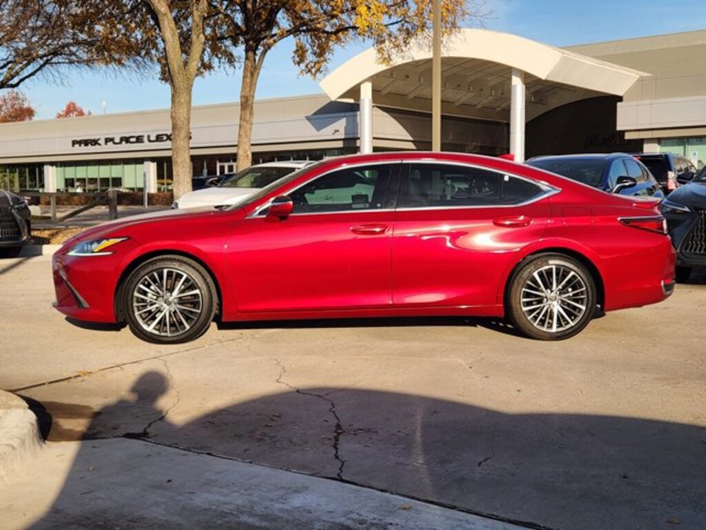 Certified 2025 Lexus ES ES 300h Sedan