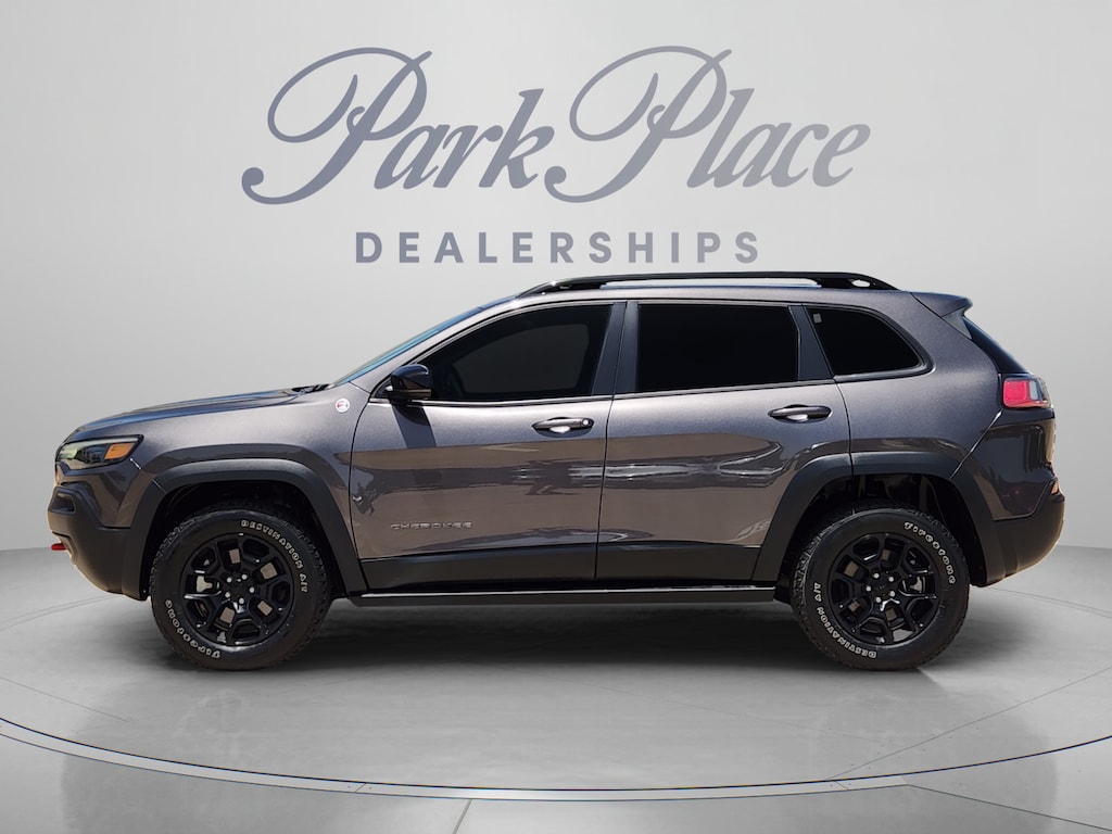 Used 2022 Jeep Cherokee Trailhawk SUV